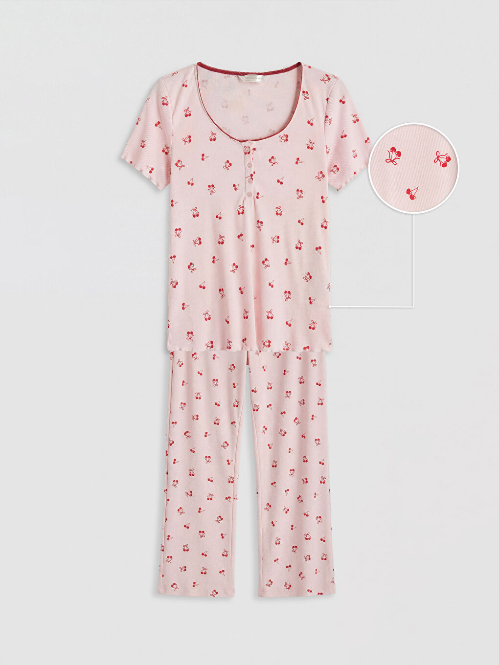 Pembe U Yaka Kiraz Desenli Kadın Pijama Takım