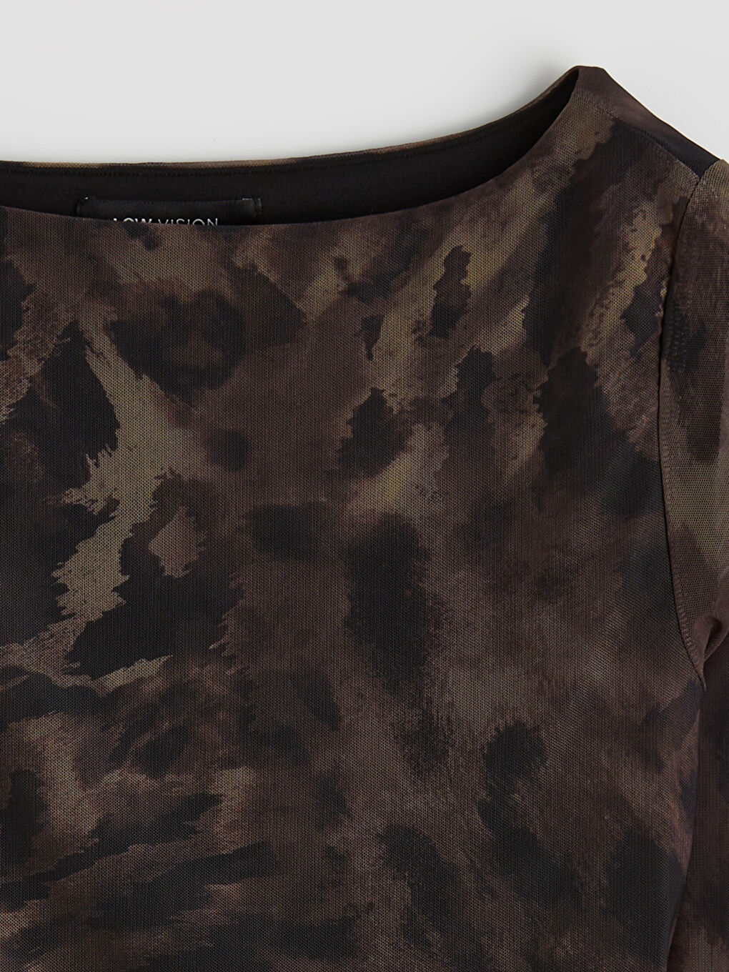 Kahverengi Kayık Yaka Leopar Desenli Büzgülü Bluz-1