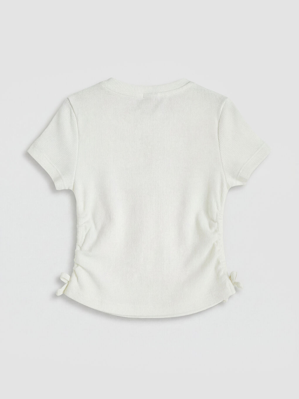 تي شيرت بناتي مكشكش بياقة دائرية-1