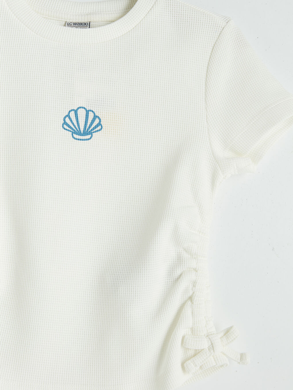 تي شيرت بناتي مكشكش بياقة دائرية-2