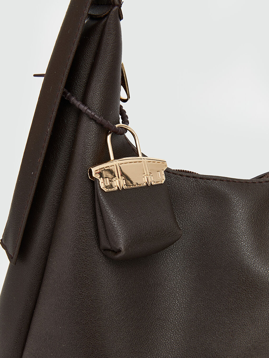 Kahverengi Deri Görünümlü Kadın Moon Çanta-2