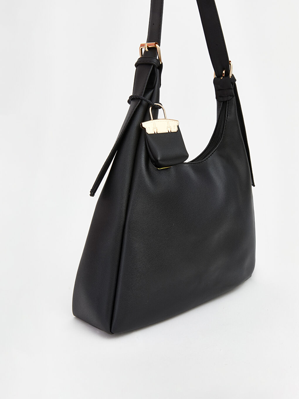 Siyah Deri Görünümlü Kadın Moon Çanta-1