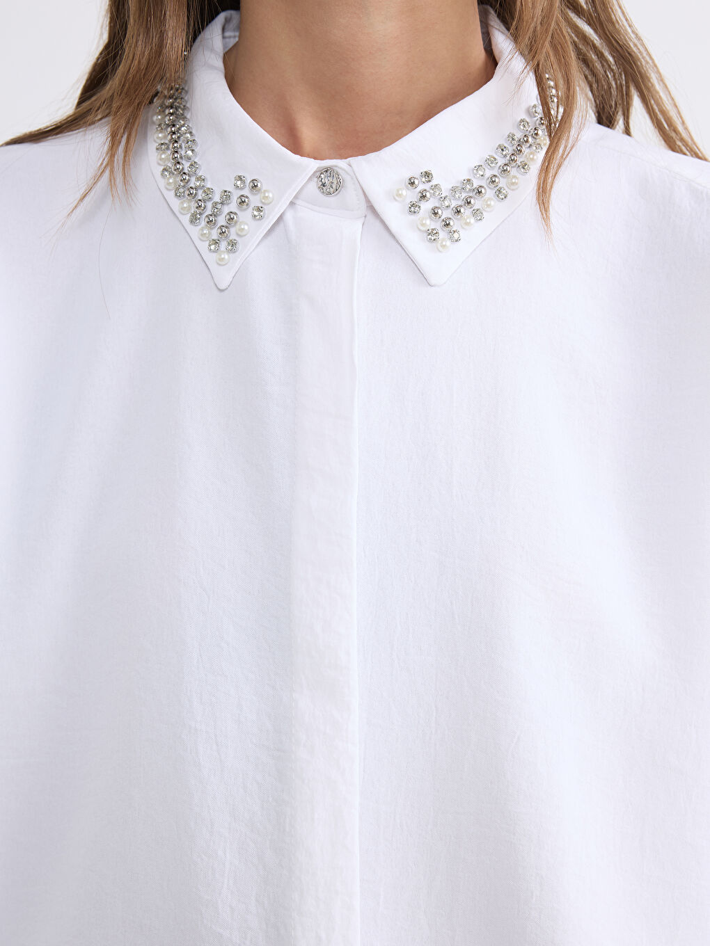 Beyaz Taşlı Kadın Gömlek-2