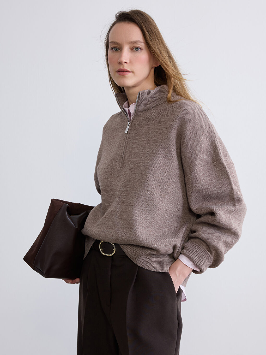 Bej Dik Yaka Kadın Triko Kazak	