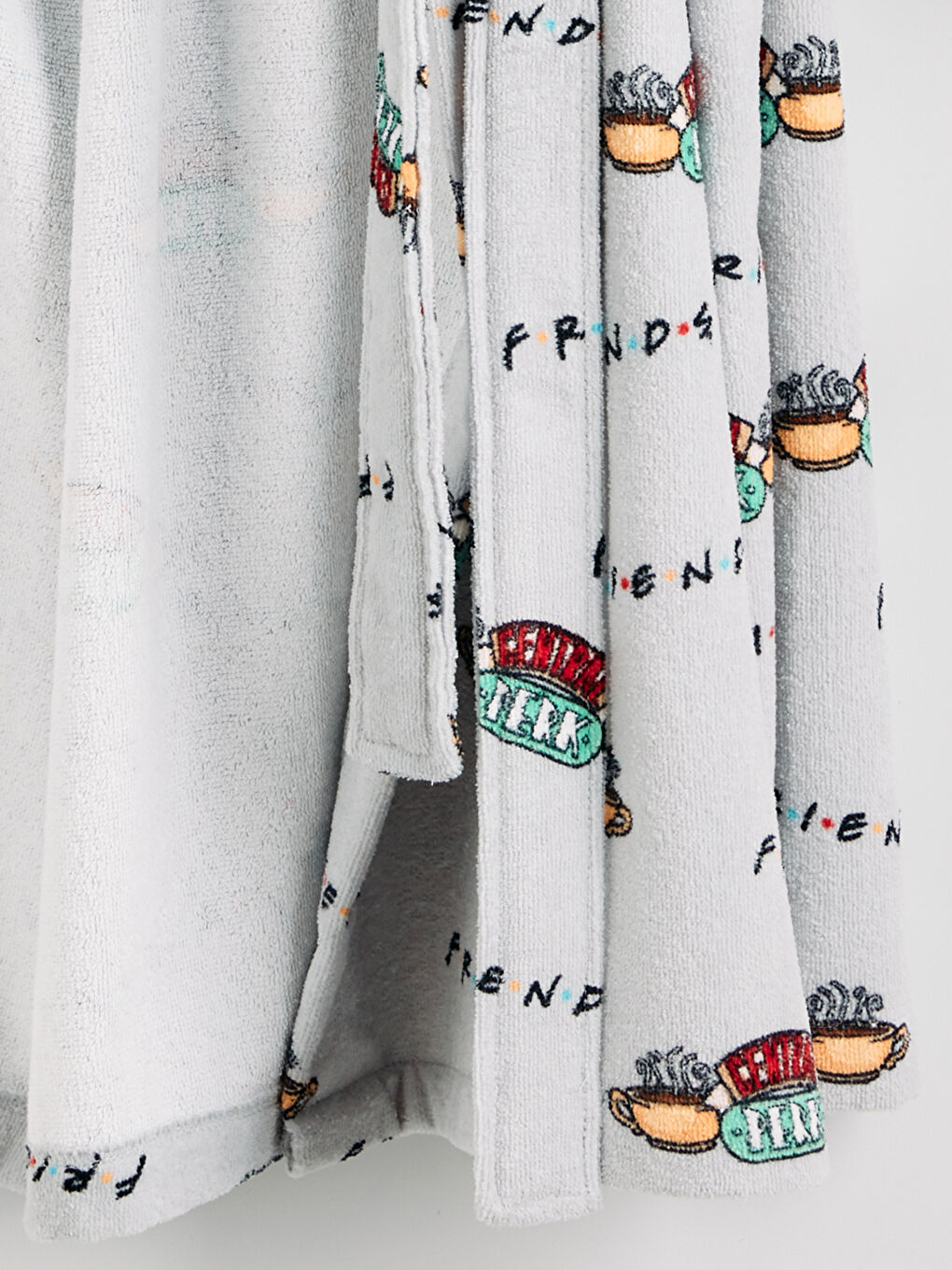 Karışık Friends Baskılı Pamuklu Erkek Bornoz -4