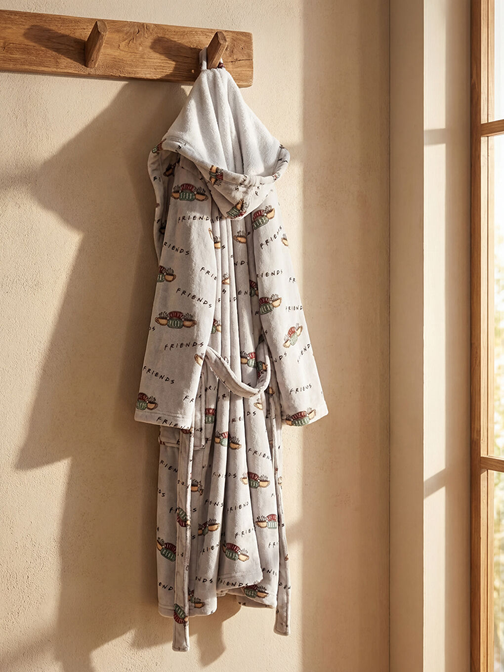 Karışık Friends Baskılı Pamuklu Erkek Bornoz -1