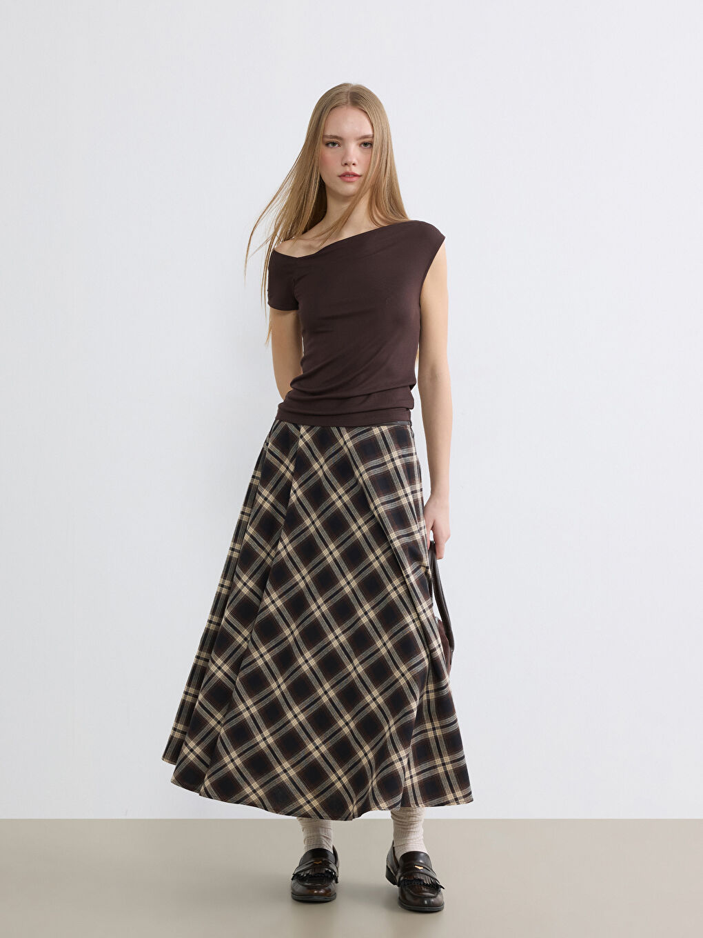 High Waisted Plaid Flared Skirt with Zipper