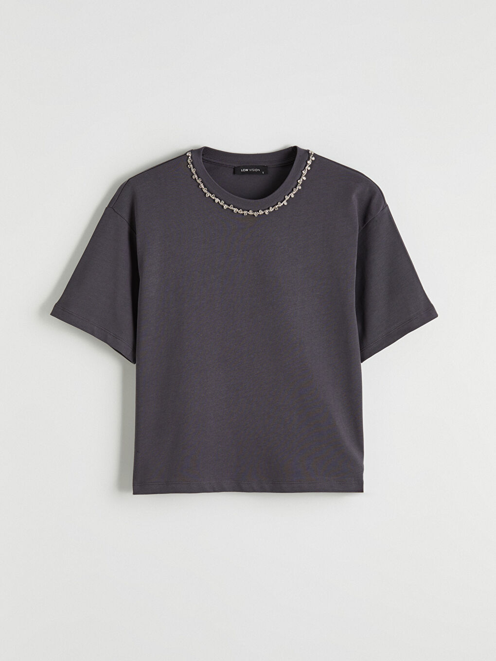 Antrasit Bisiklet Yaka Taşlı Kadın Tişört-4