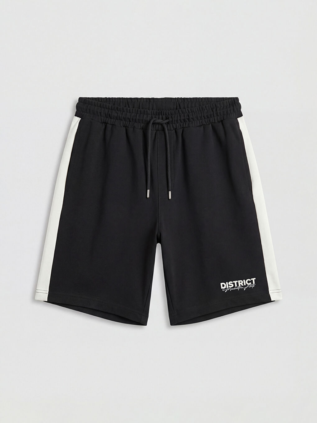 Siyah Standart Kalıp Baskılı Erkek Şort