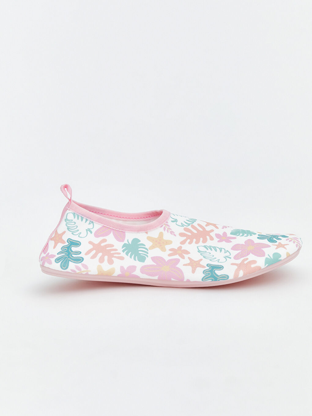 Beyaz Çiçek ve Yaprak Desenli Kız Çocuk Deniz Ayakkabısı-1