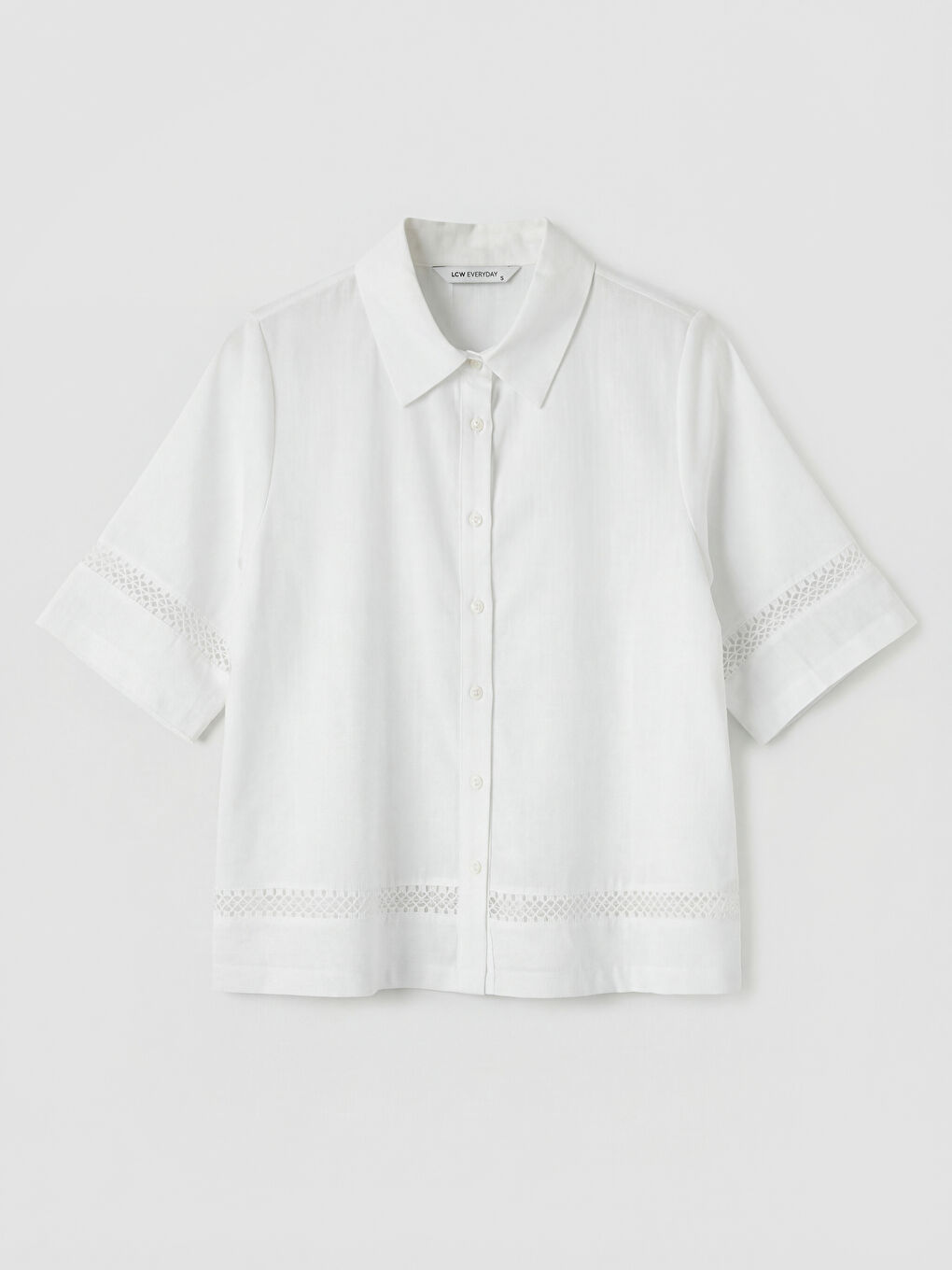 Beyaz Dantel Detaylı Kadın Gömlek
