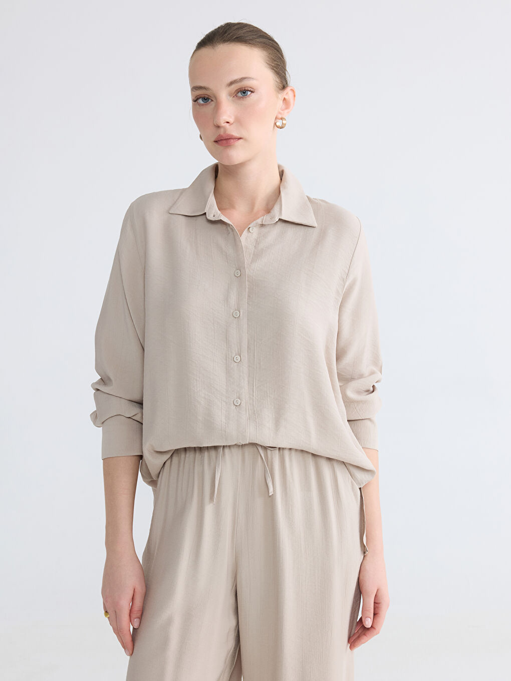 Bej Dokulu Kadın Gömlek