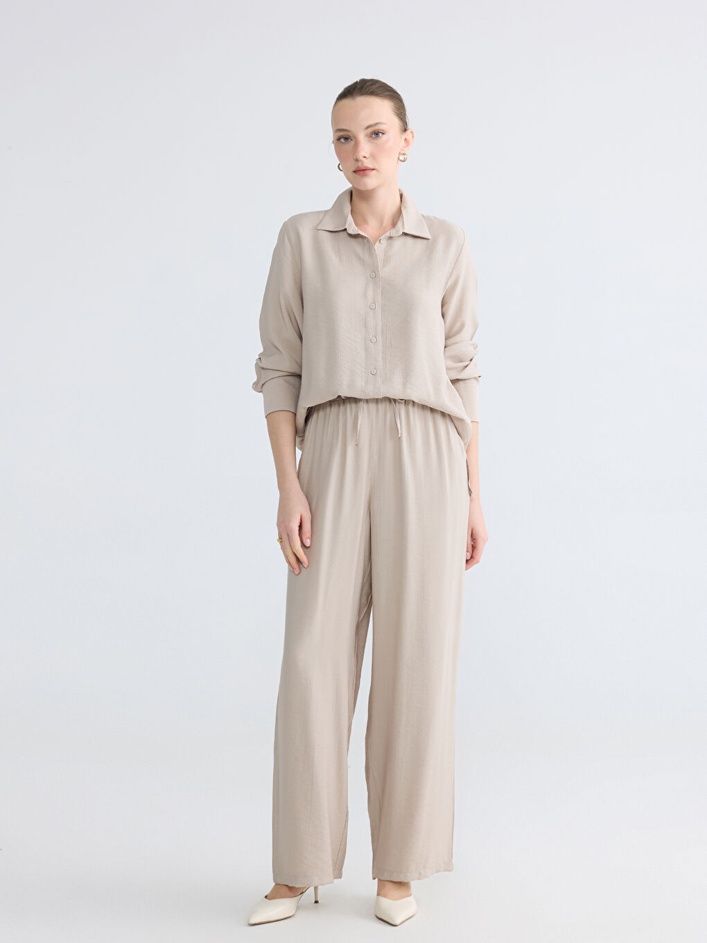 Bej Dokulu Kadın Gömlek-1