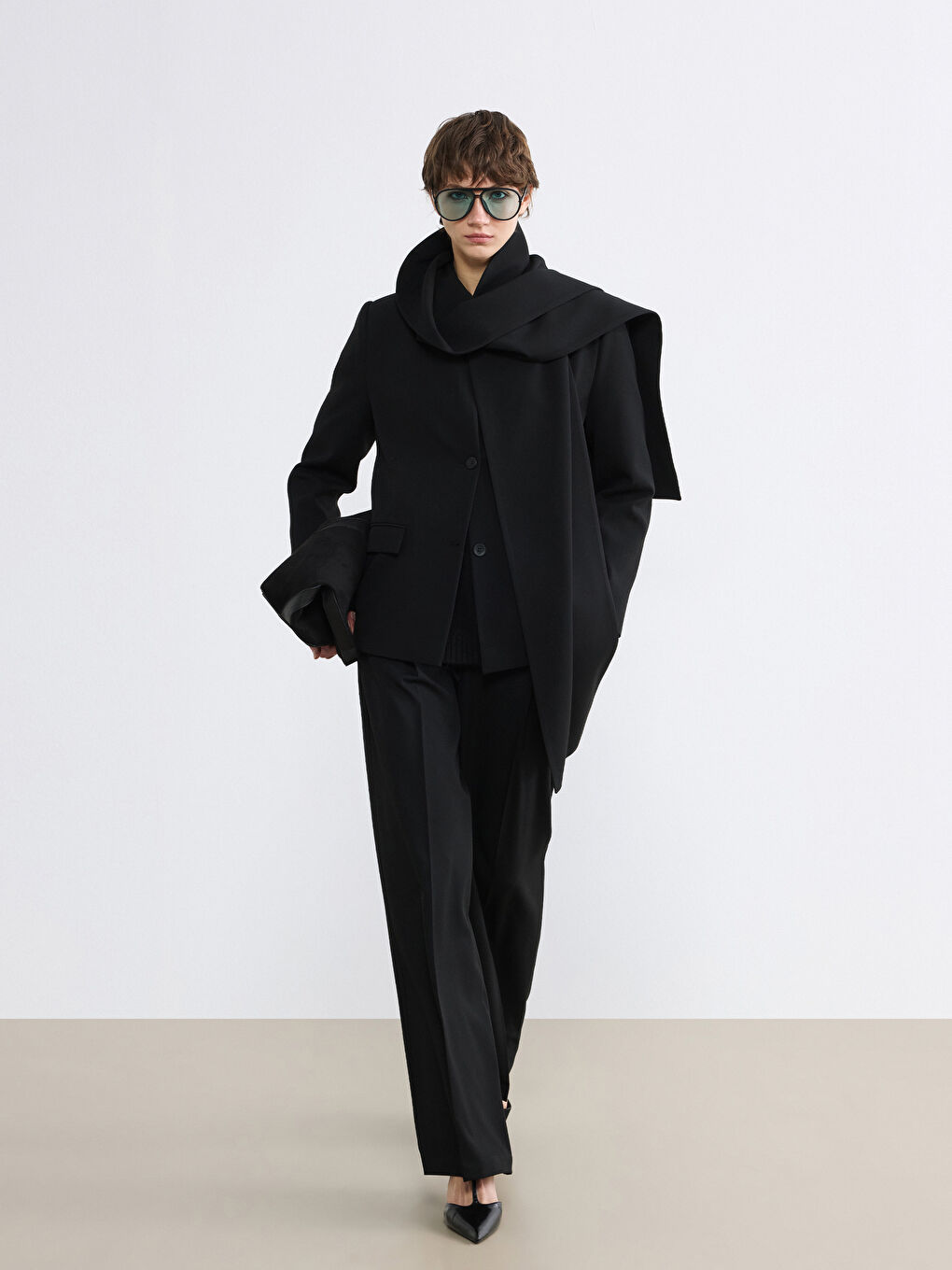 Siyah Şal Yaka Kadın Ceket-1