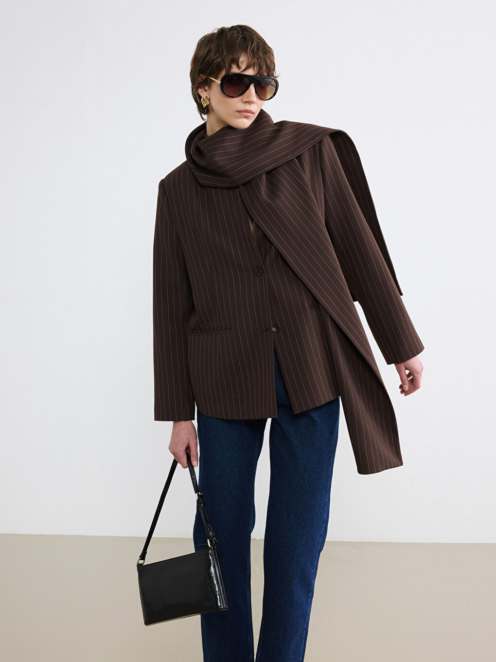 Kahverengi Şal Yaka Çizgili Kadın Ceket