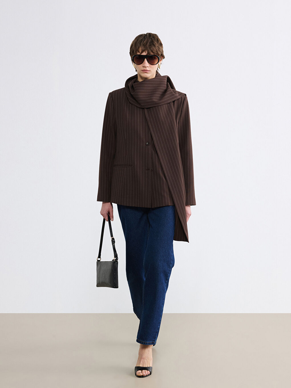 Kahverengi Şal Yaka Çizgili Kadın Ceket-1