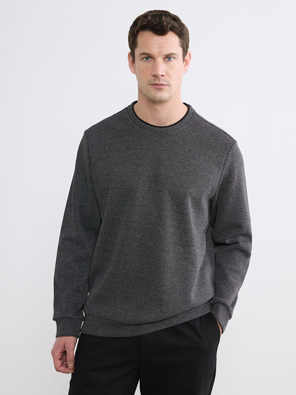 Siyah Bisiklet Yaka Erkek Sweatshirt