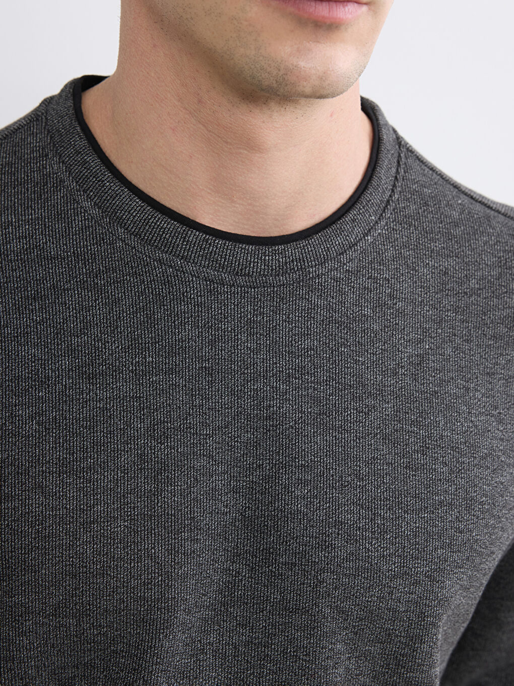 Siyah Bisiklet Yaka Erkek Sweatshirt-2