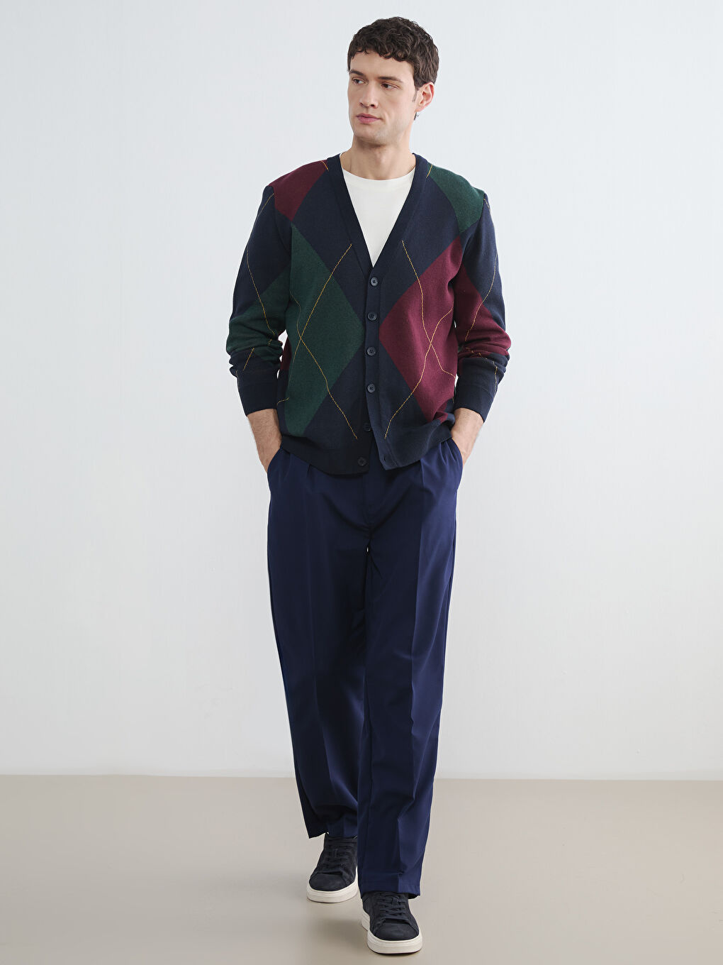 Lacivert Standart Kalıp V Yaka Erkek Triko Hırka-1