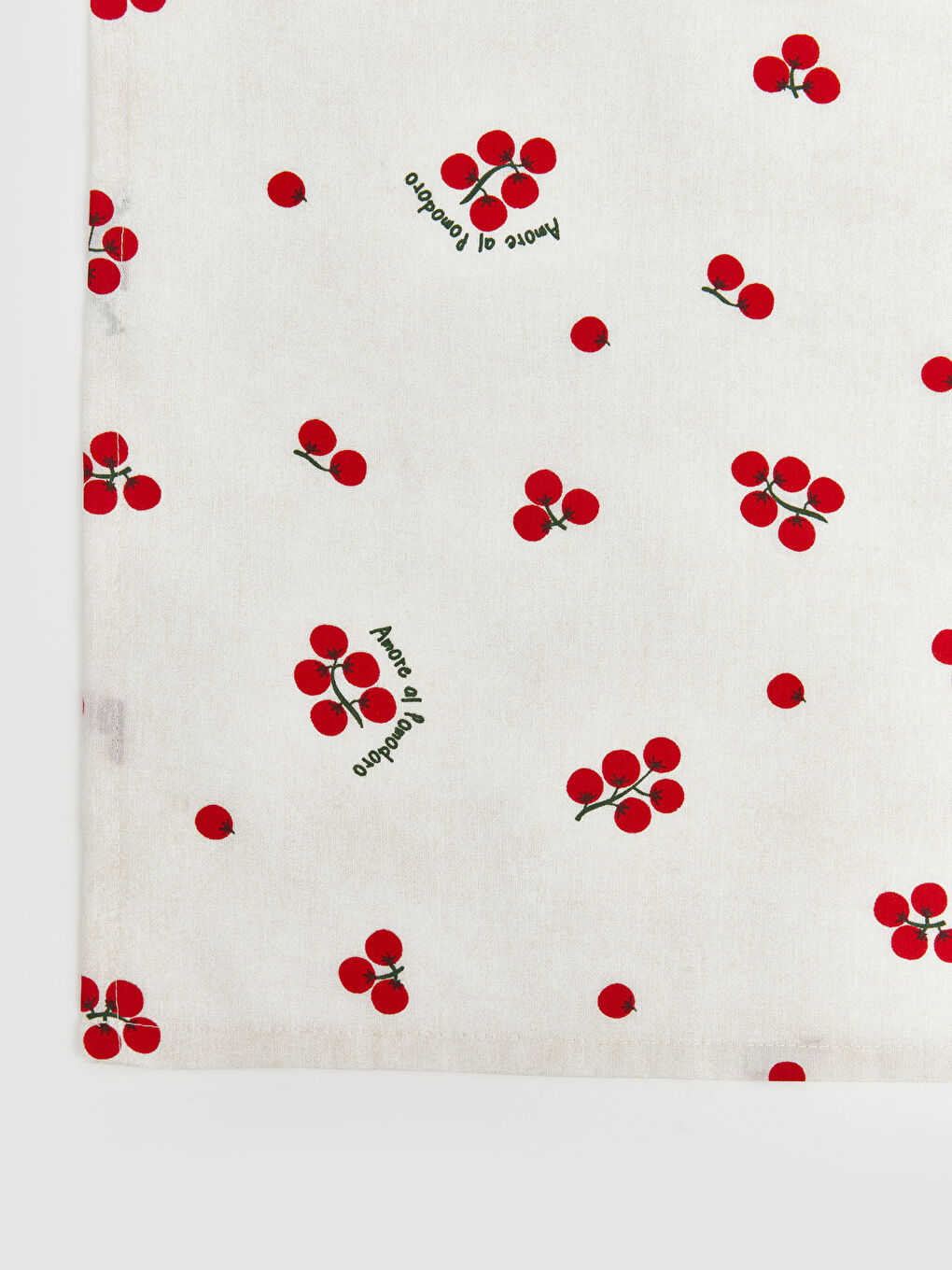 Karışık Domates Baskılı Masa Örtüsü 150x150 cm-3