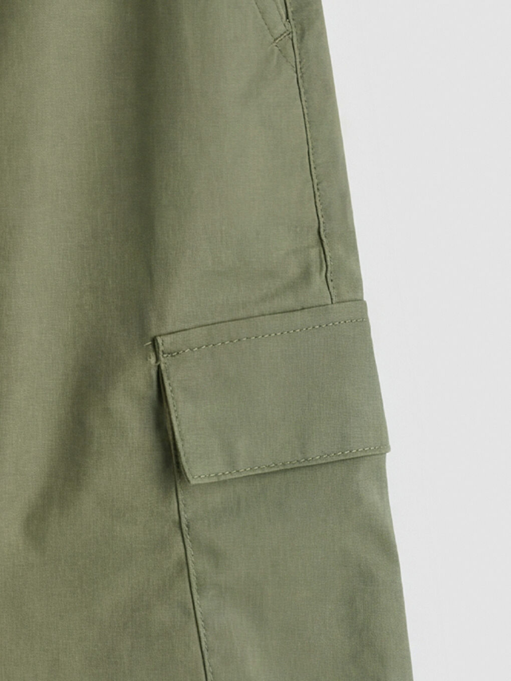 Haki Beli Lastikli Erkek Çocuk Kargo Şort-2