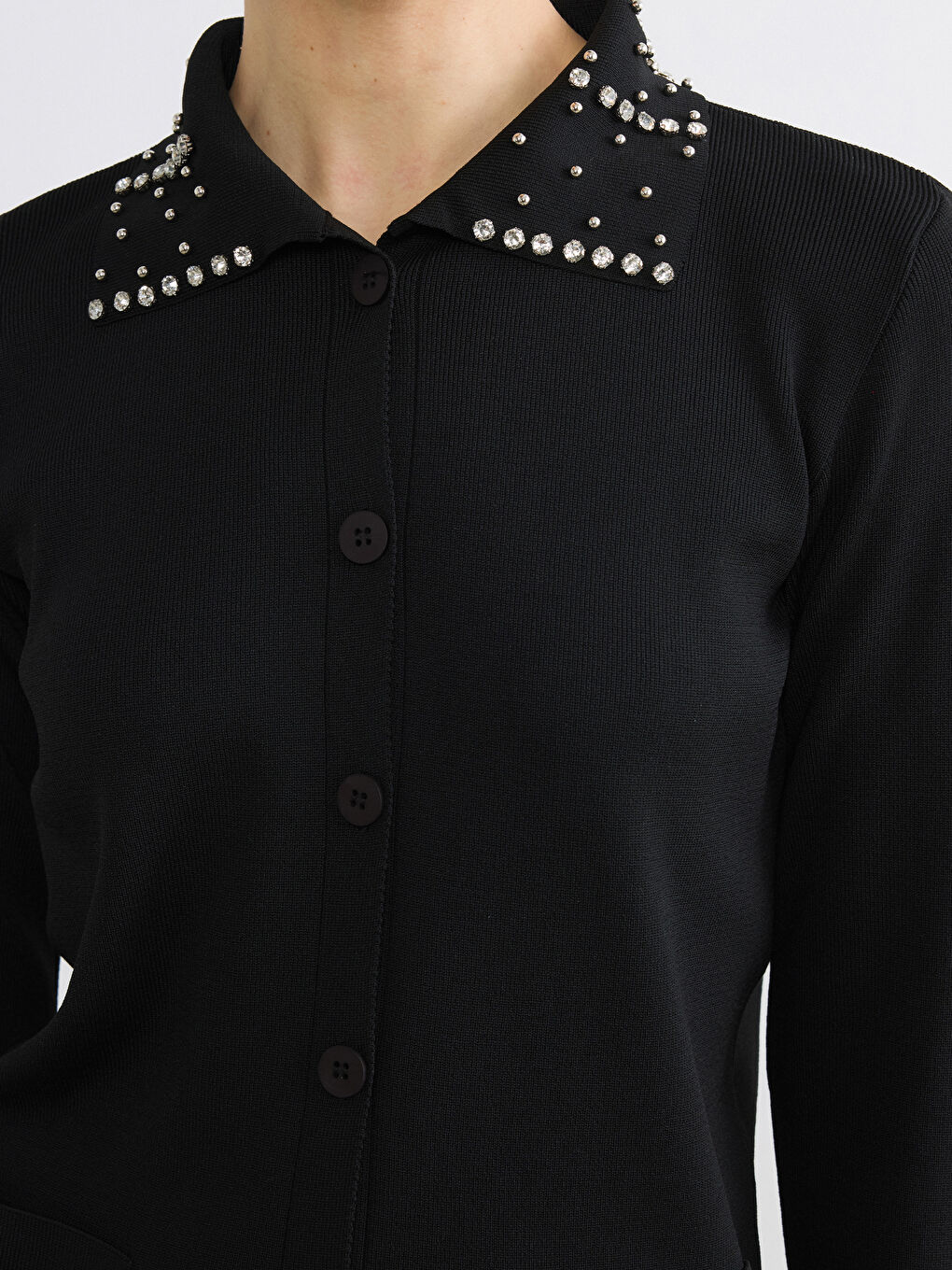 Siyah Polo Yaka Taş İşlemeli Kadın Triko Hırka-2