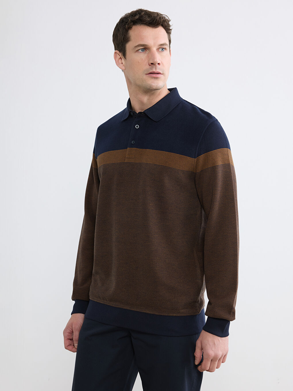 Kahverengi Polo Yaka Renk Bloklu Erkek Sweatshirt-2