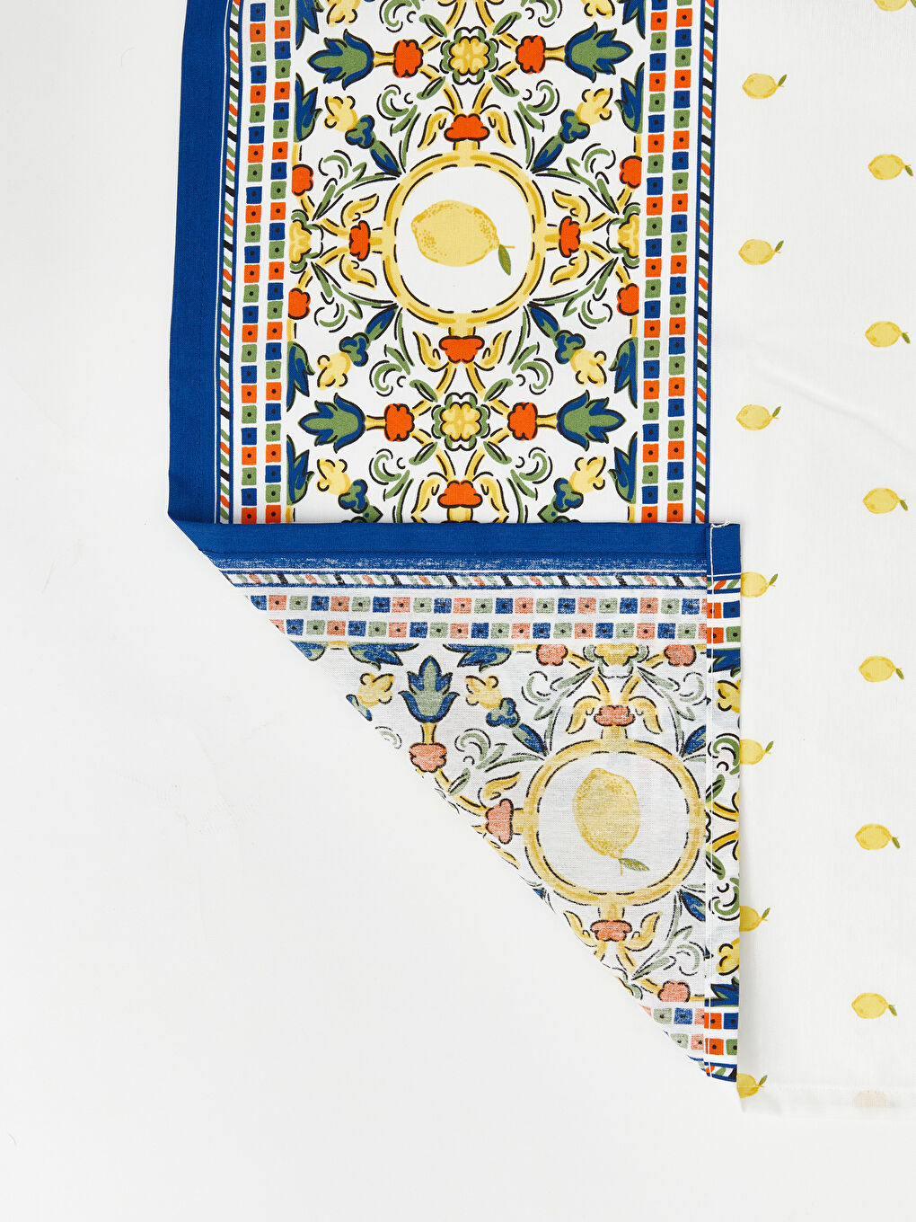 Karışık Limon Desenli Masa Örtüsü 150x200 cm-2