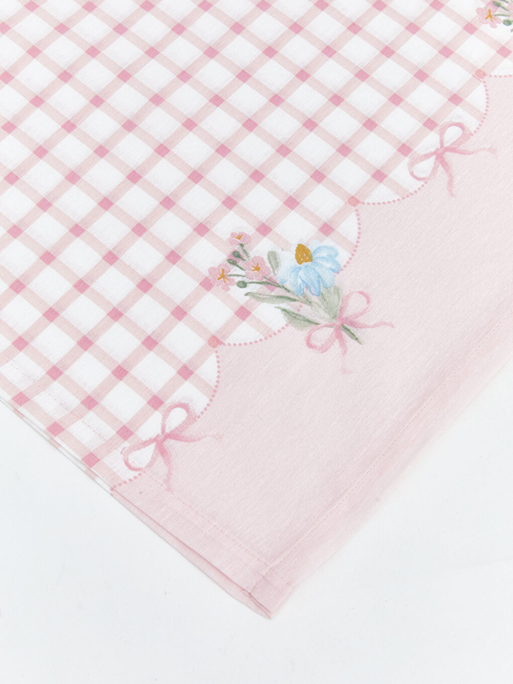 Tablecloth with Floral and Bow Print 150x200 cm-1