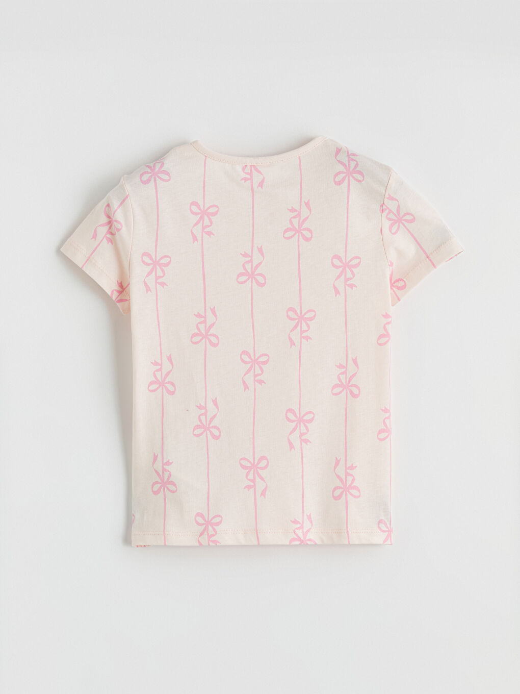 Pembe Fiyonk Desenli Kız Çocuk Şortlu Pijama Takımı-3