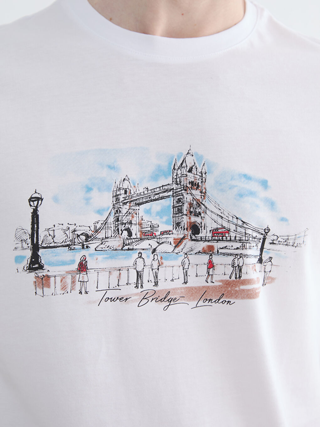 Beyaz Bisiklet Yaka Londra Baskılı Erkek Tişört-2