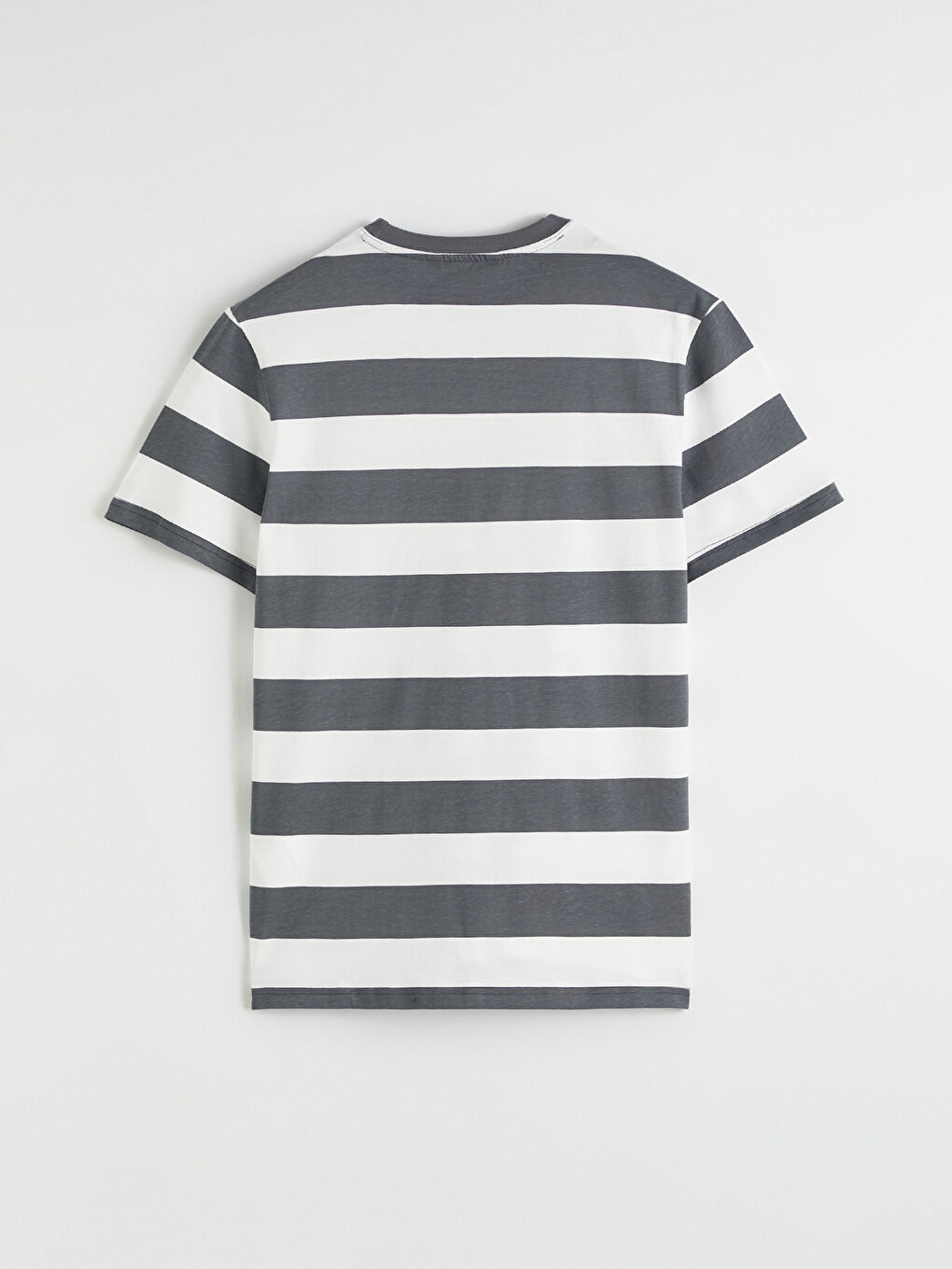 Gri Bisiklet Yaka Çizgili Erkek Tişört-5