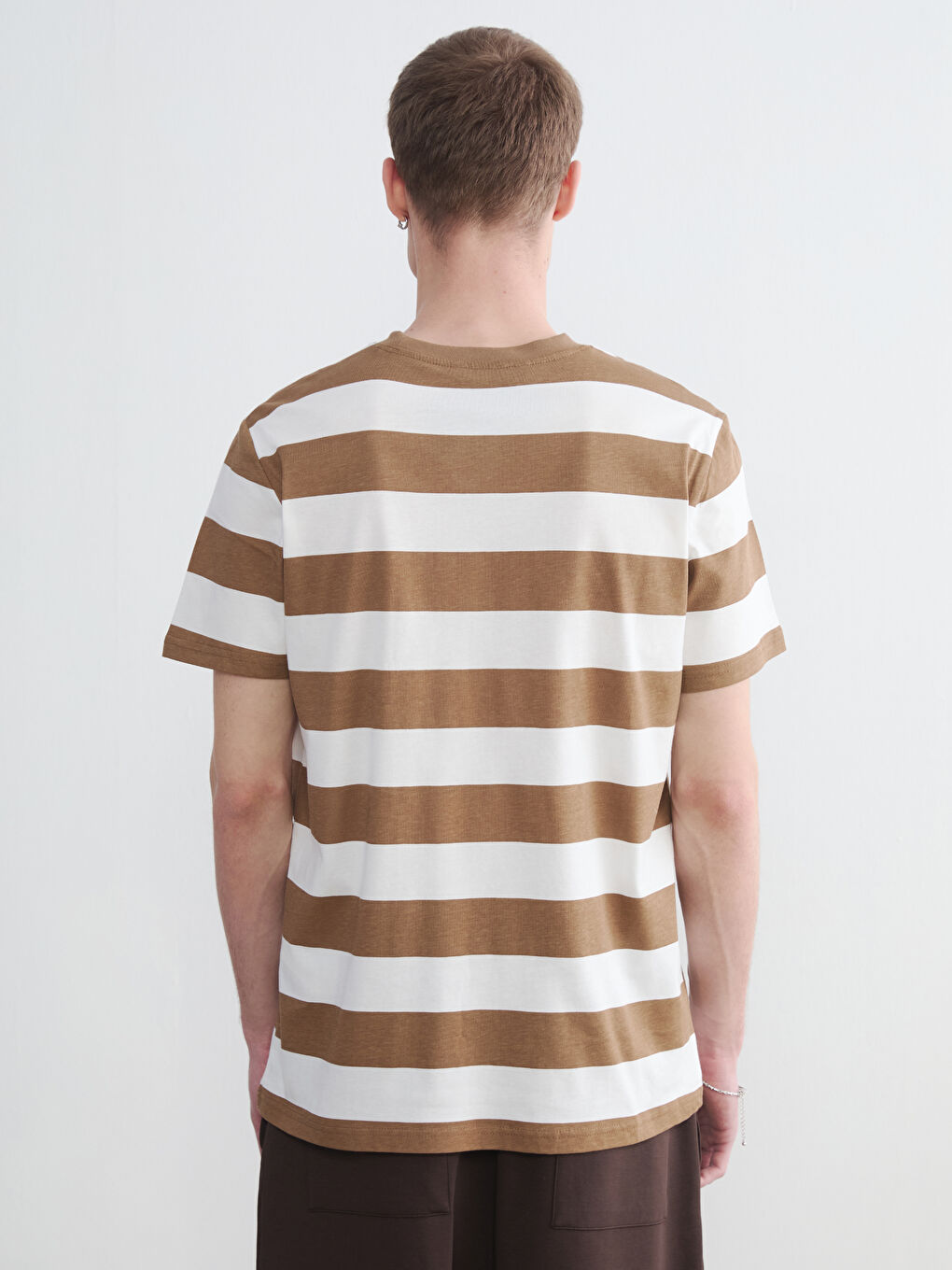 Kahverengi Bisiklet Yaka Çizgili Erkek Penye Tişört-3