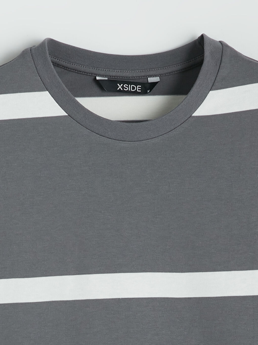 Antrasit Bisiklet Yaka Çizgili Erkek Tişört-1