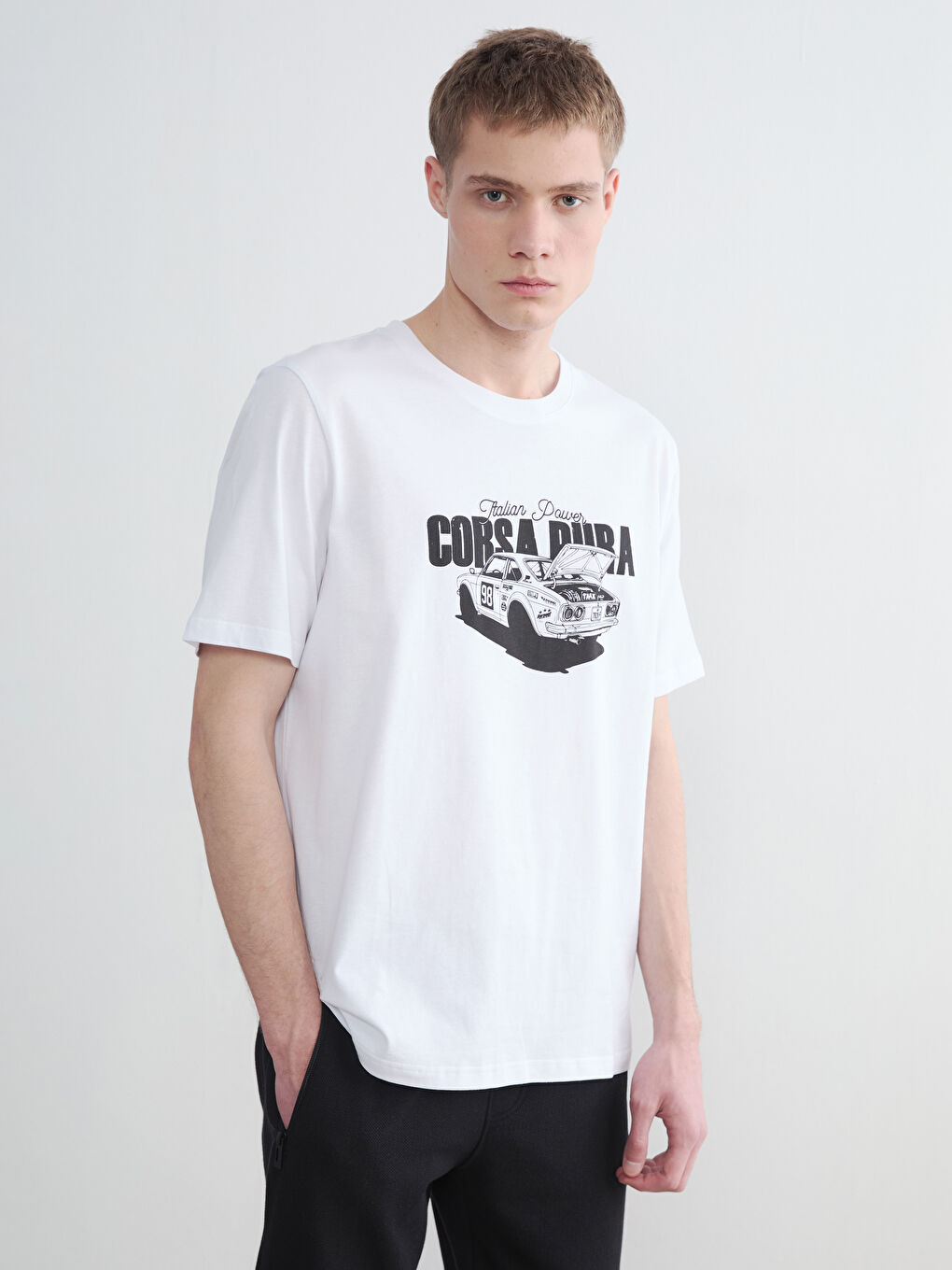 تي شيرت أبيض رجال