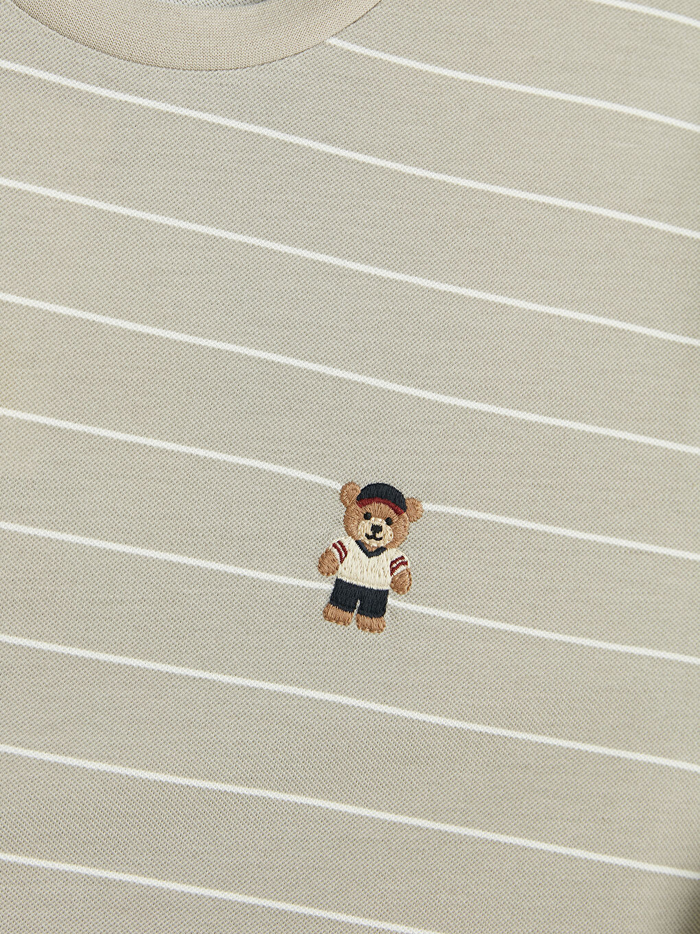 Gri Bisiklet Yaka Nakışlı Erkek Tişört-2