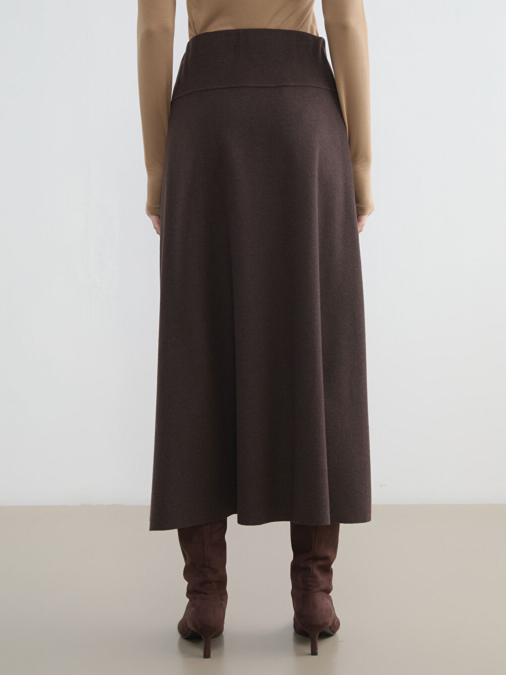 Kahverengi Beli Lastikli Kloş Etek-7