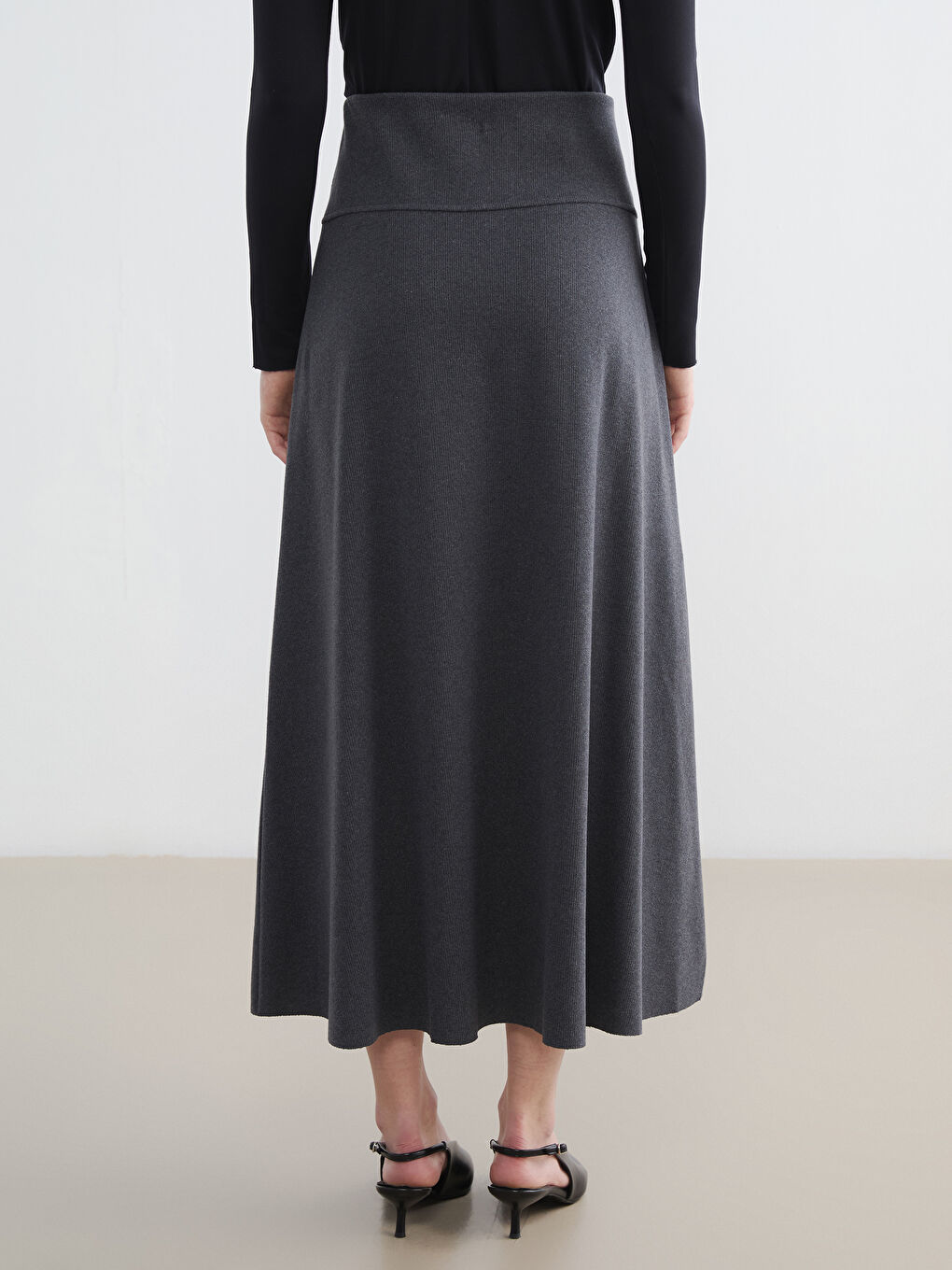 Bej Beli Lastikli Kloş Etek-3