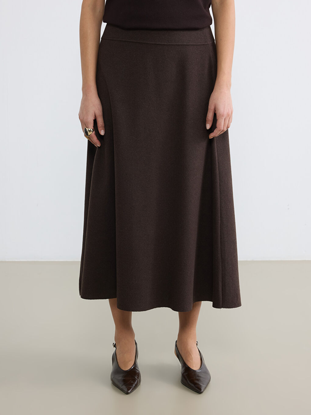 Kahverengi Beli Lastikli Kloş Etek-2