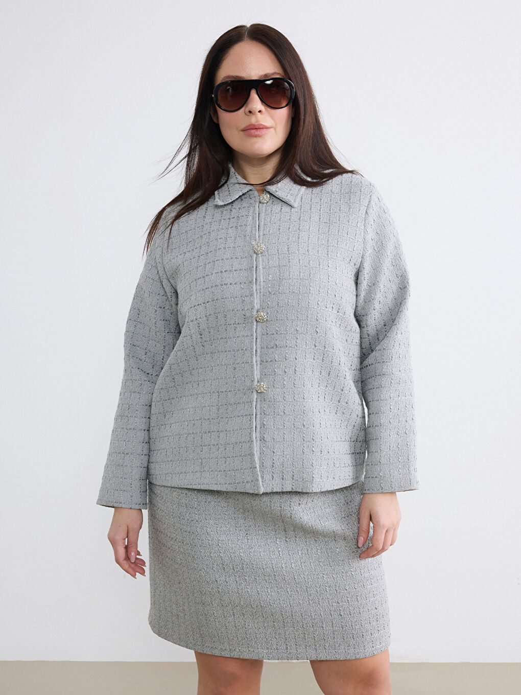 Gri Büyük Beden Gömlek Yaka Dokulu Kadın Tüvit Ceket