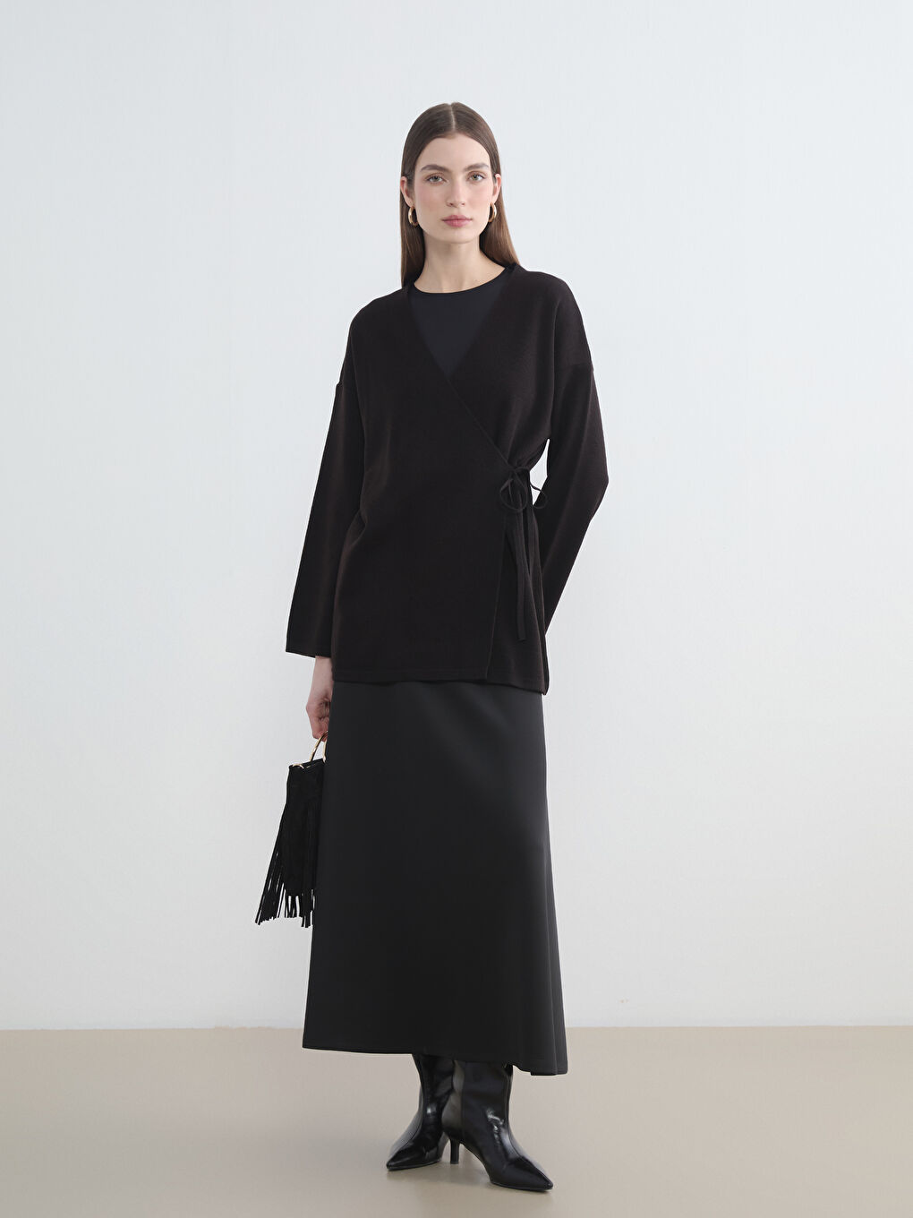 Siyah Beli Lastikli Kloş Etek