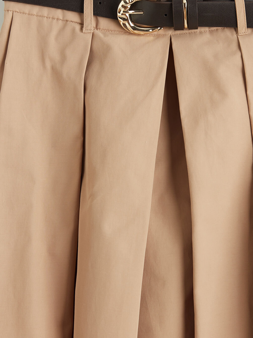 Bej Beli Kemerli Poplin Pileli Etek	-2