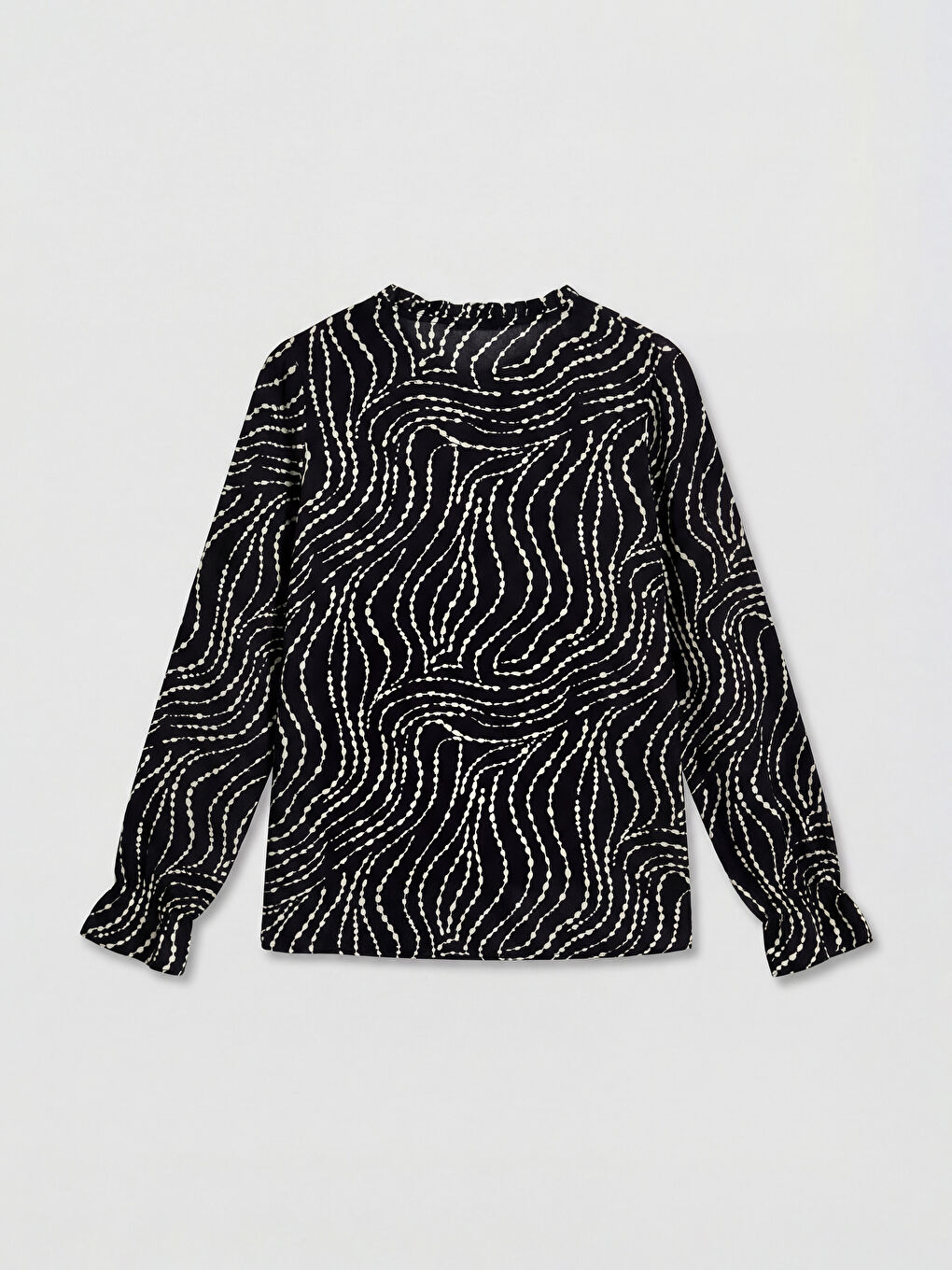 Siyah Bağlamalı Yaka Desenli Bluz-5