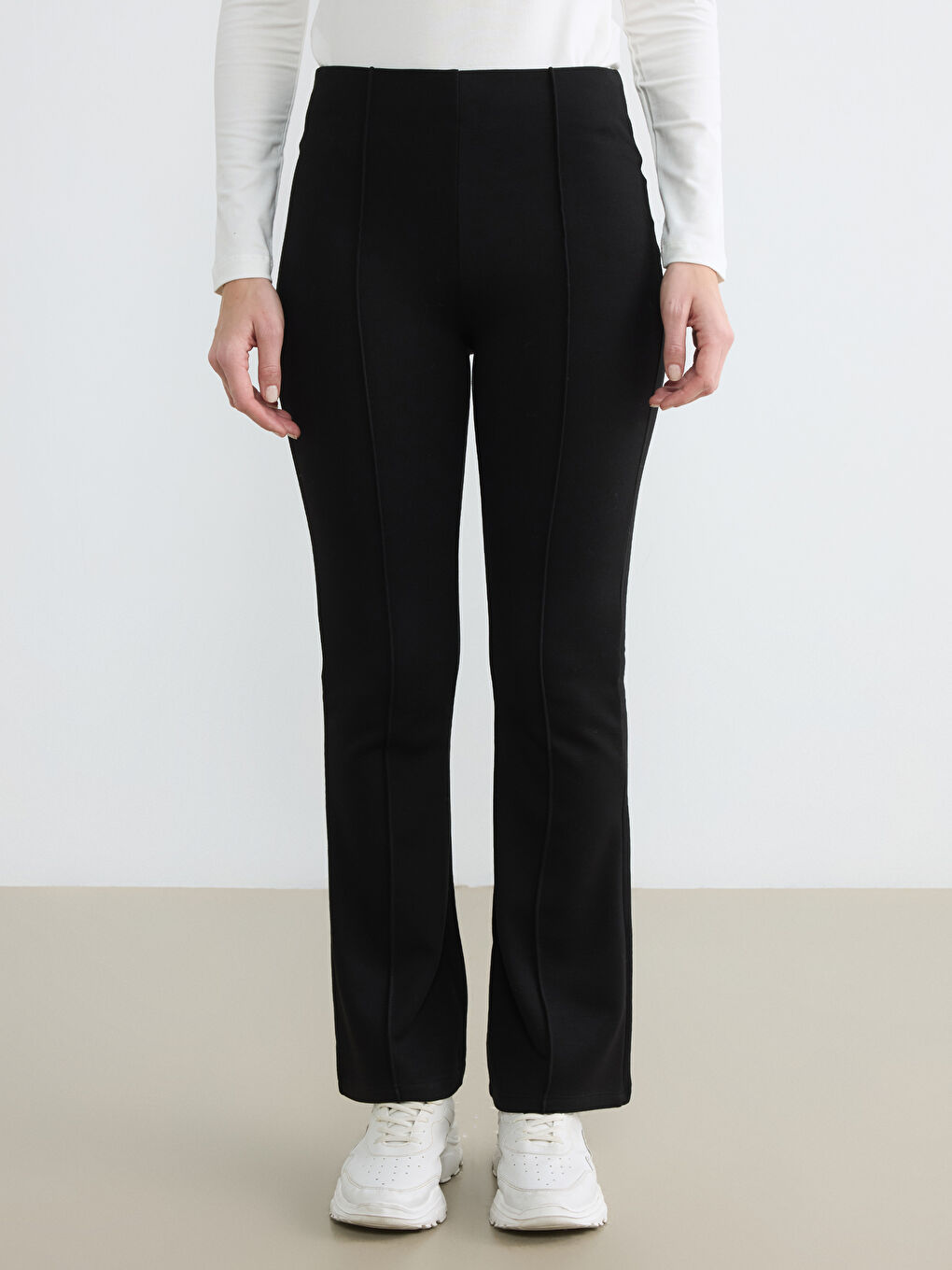 Siyah Yüksek Bel İspanyol Paça Kadın Pantolon-1