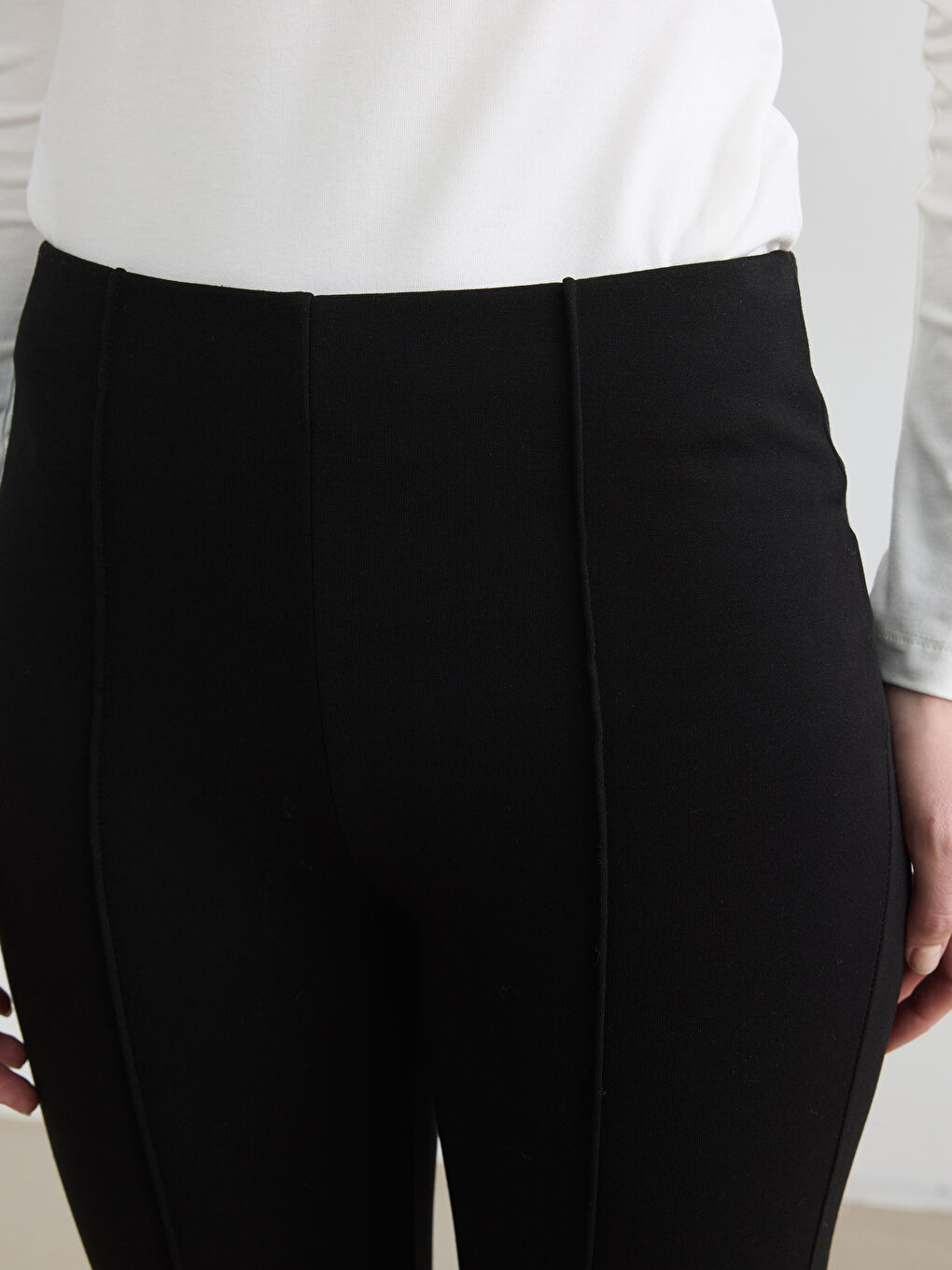 Siyah Yüksek Bel İspanyol Paça Kadın Pantolon-2