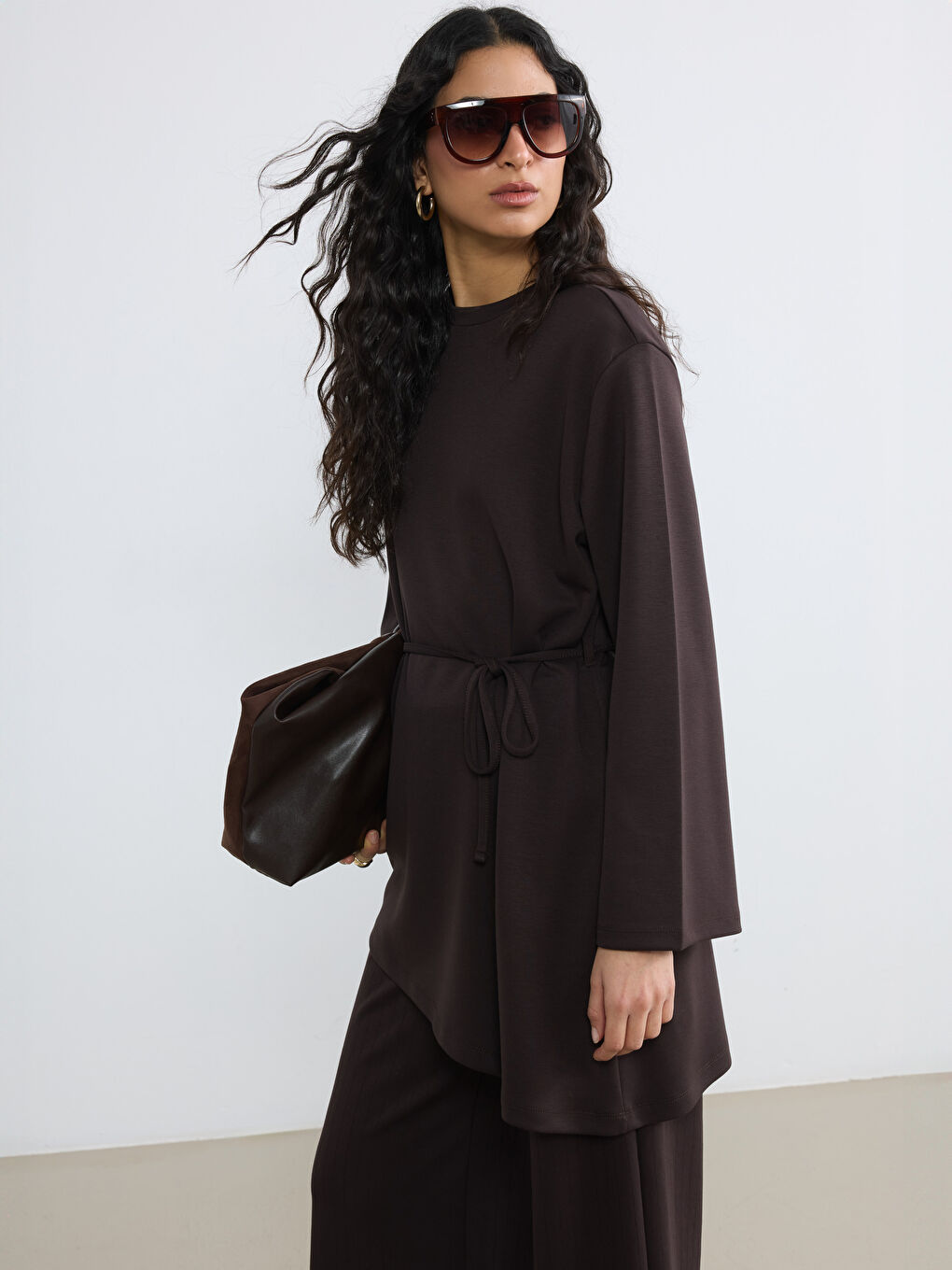 Kahverengi Bisiklet Yaka Asimetrik Kesim Bluz