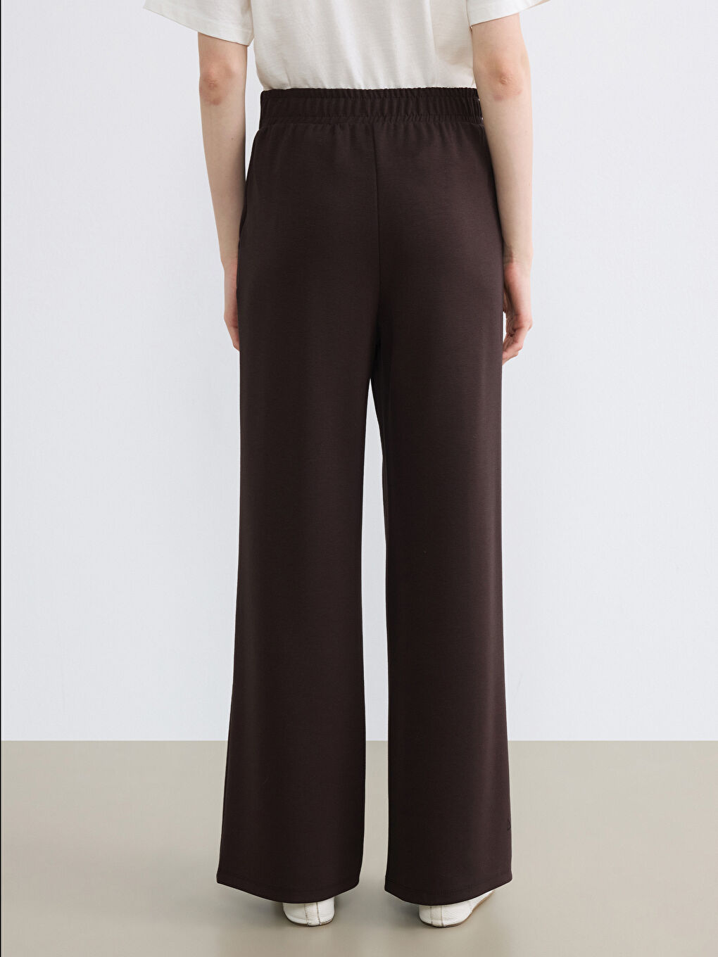 Kahverengi Beli Lastikli Soft Touch Kadın Eşofman Altı-3