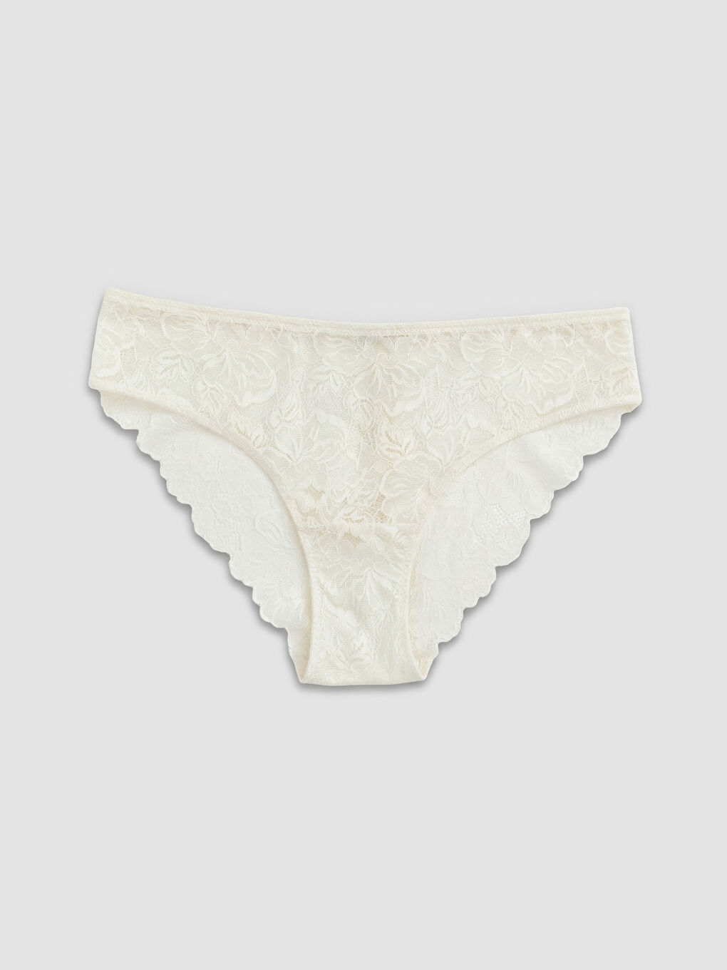 Čipkaste bikini gaćice