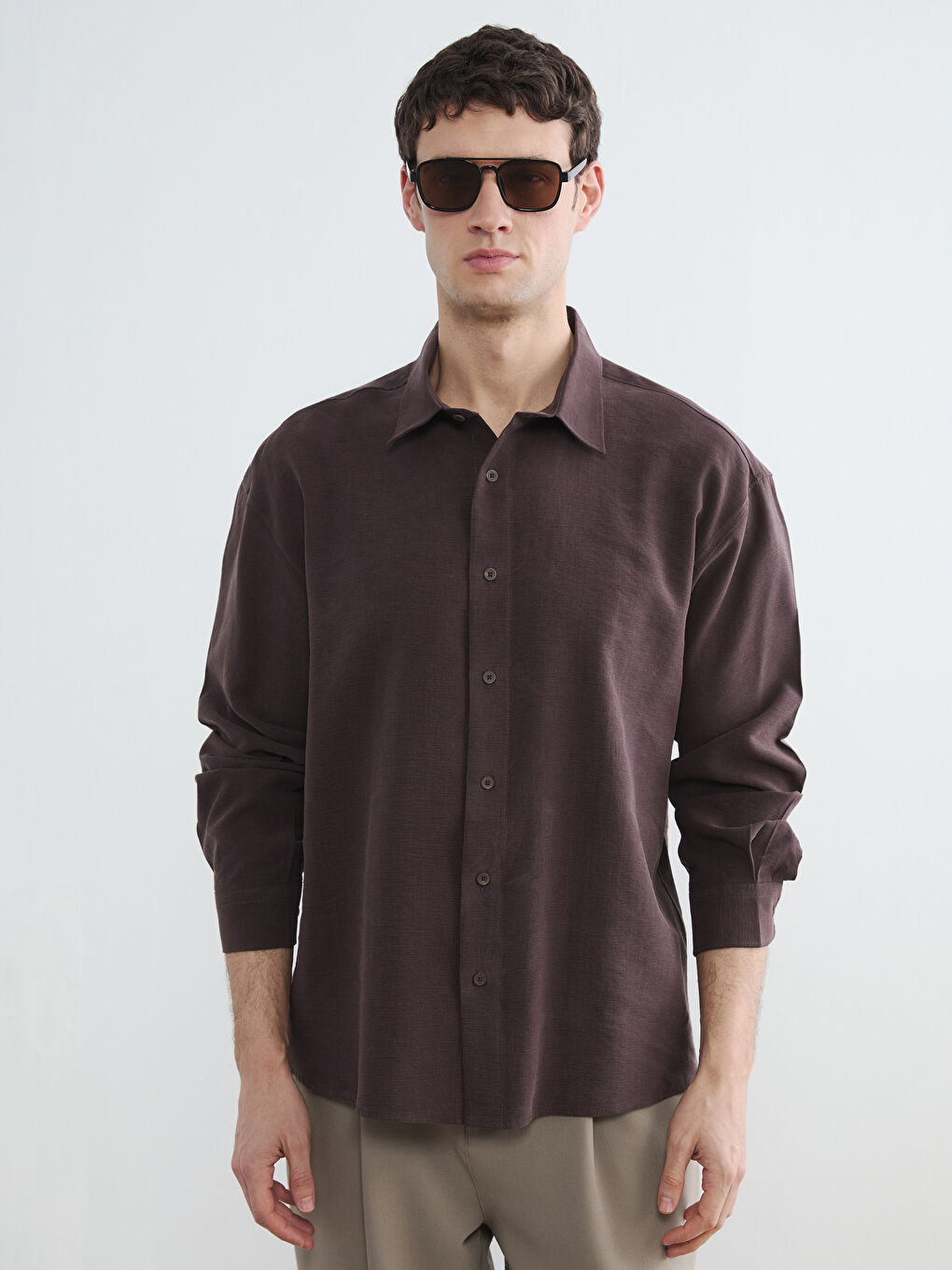 Kahverengi Regular Fit Keten Görünümlü Erkek Gömlek