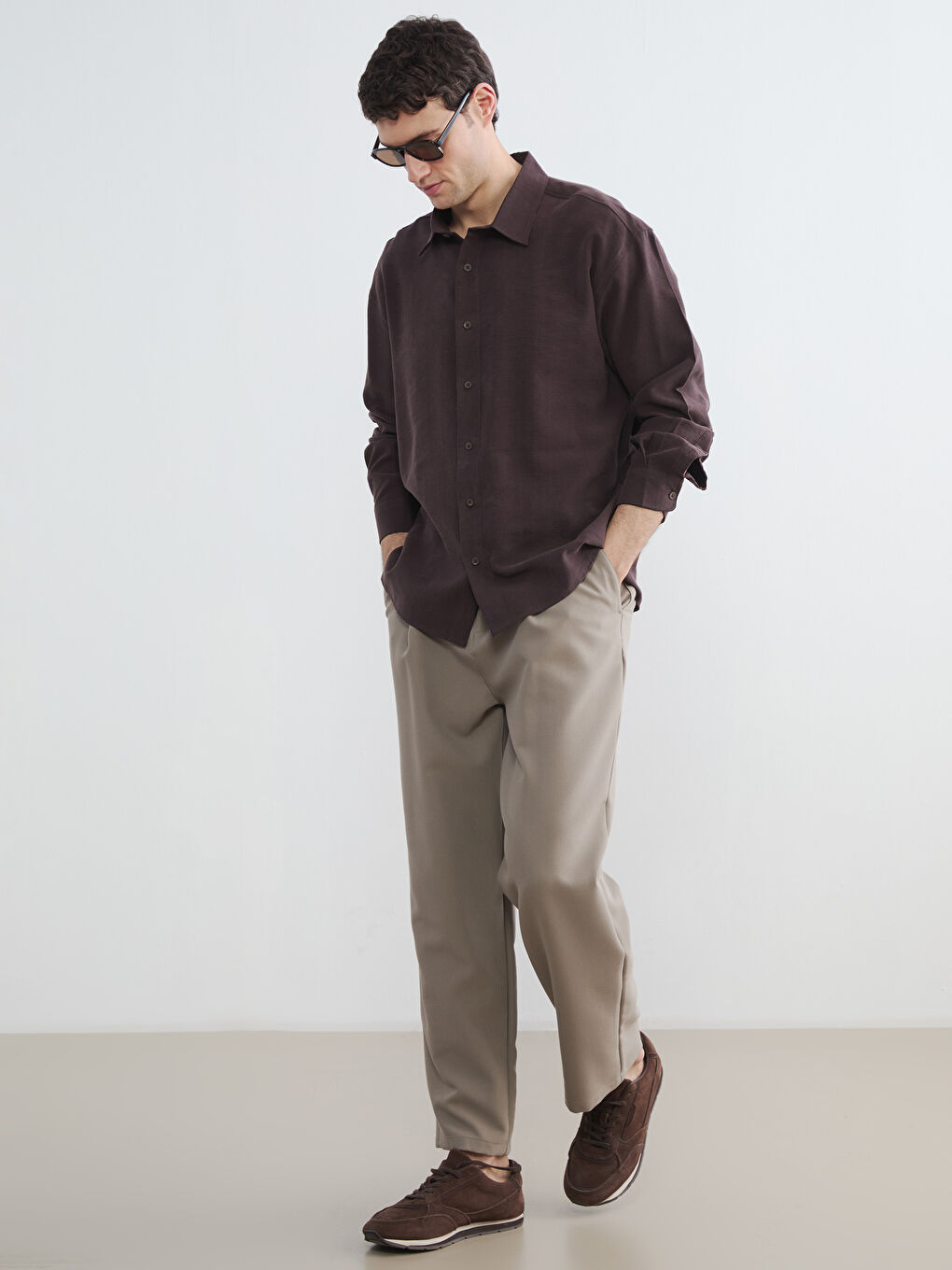 Kahverengi Regular Fit Keten Görünümlü Erkek Gömlek-1